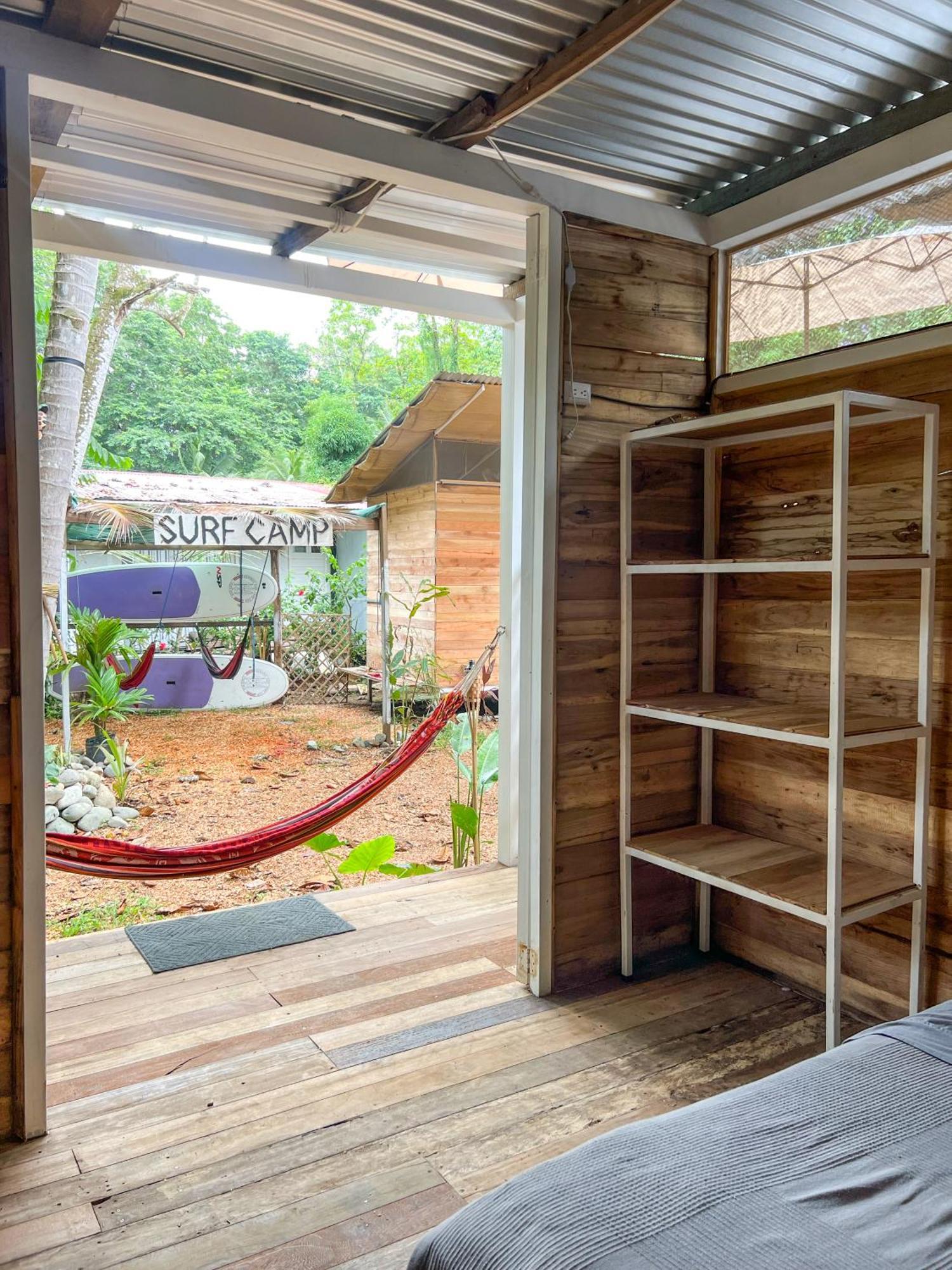 Nomadic Surf Camp Hostel Uvita Exterior photo